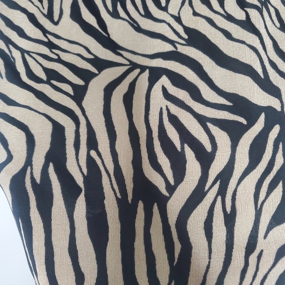 Jaclyn Smith Womens Top Size Small Animal Print Slinky Safari Chic Boho Glam Y2K - Picture 4 of 9